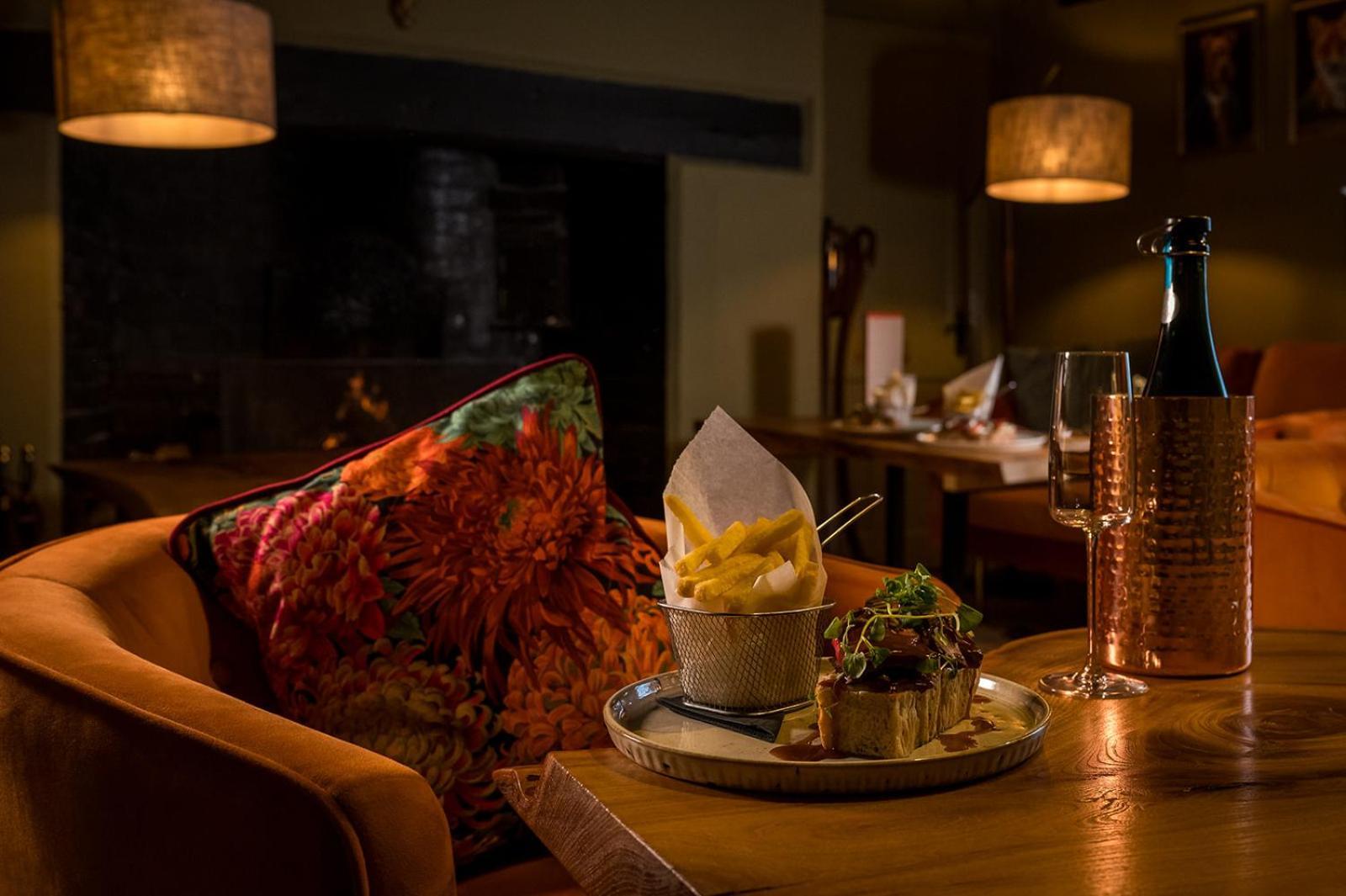 Tottington Manor Hotel Henfield Екстер'єр фото