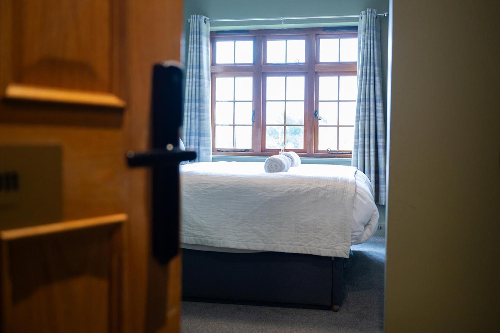 Tottington Manor Hotel Henfield Екстер'єр фото